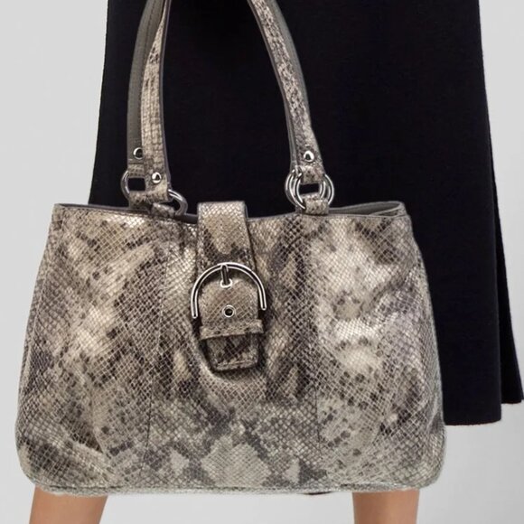 Mint Condition Y2K COACH F19679 Soho Pythoin Embossed Leather Shoulder/ Tote Bag - Picture 5 of 14